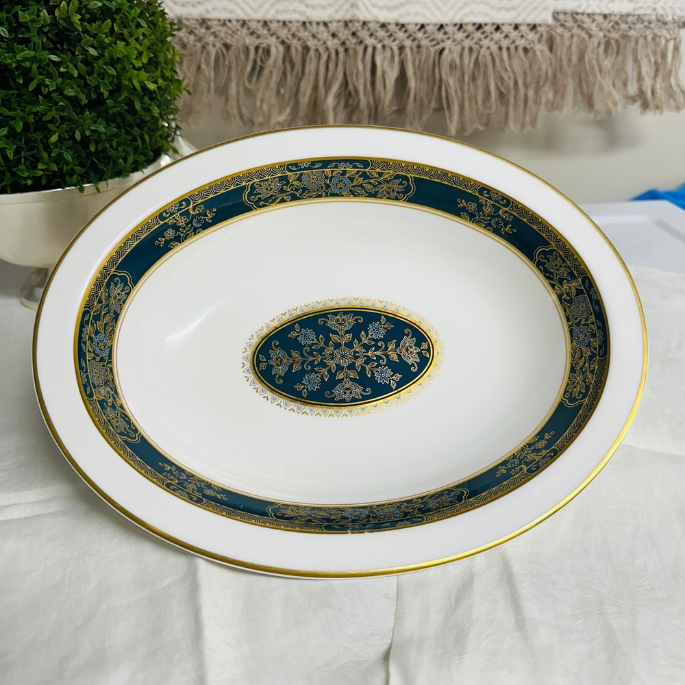 Royal Doulton Carlyle Vintage English Fine Bone China Oval Vegetable Dish Bowl